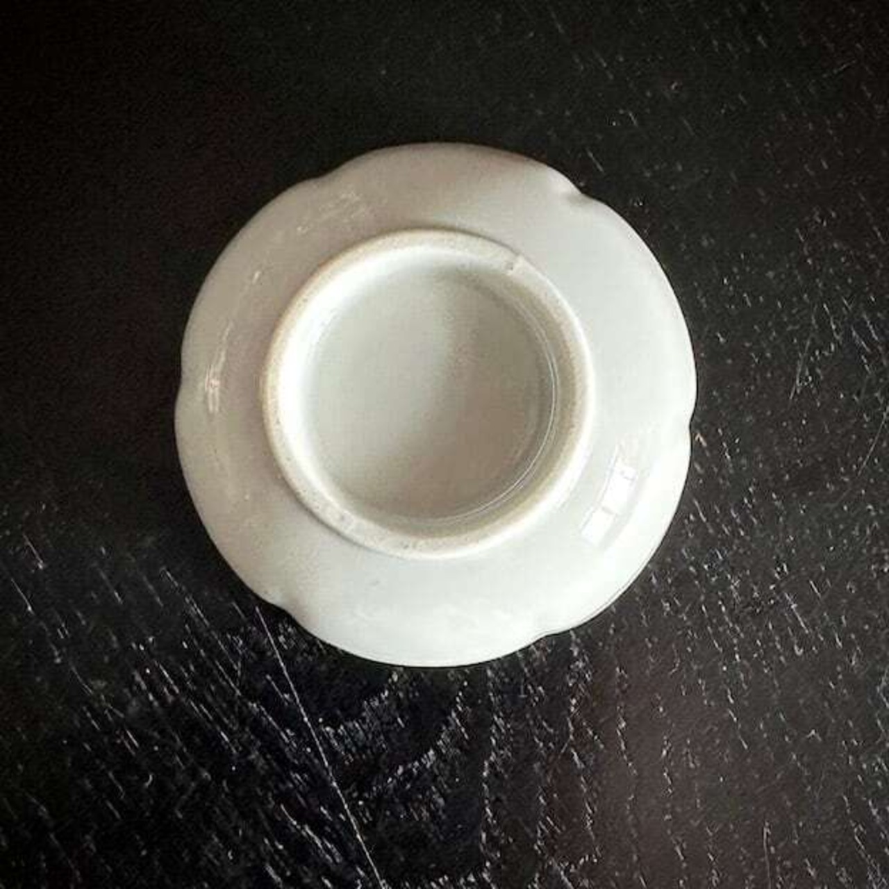 【九谷の白】（50574）梅形ミニちょく (1個) 昭和 / Kutani White Small Cup - Cherry / Showa Era・画像5