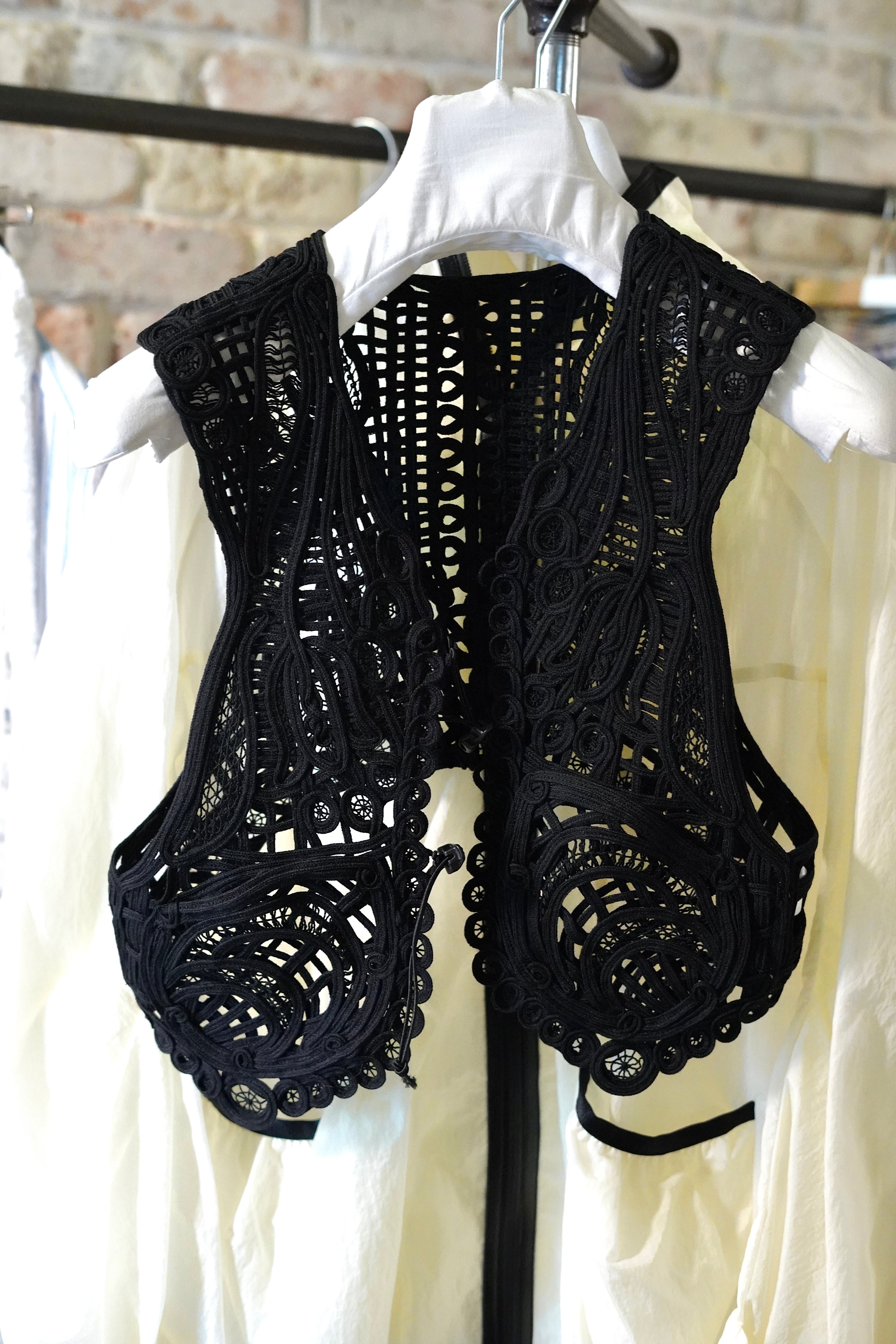 Mame Kurogouchi / Nylon Oversized Jacket with Cording Embroidery