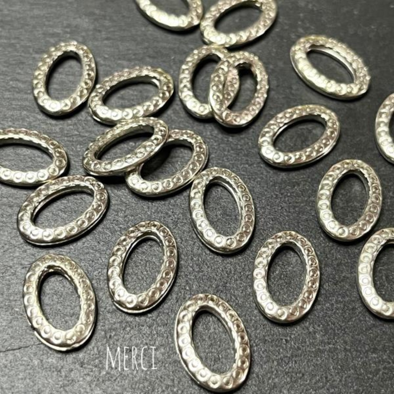 【6個】オーバルリングアクリルチャーム/パーツ/楕円/CCB/プラスチック