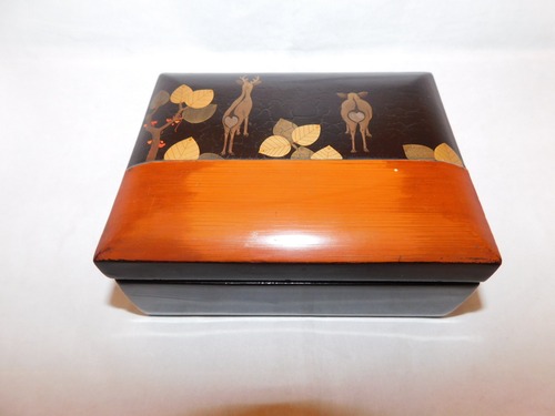 鹿絵漆の箱 Urushi lacquer ware box