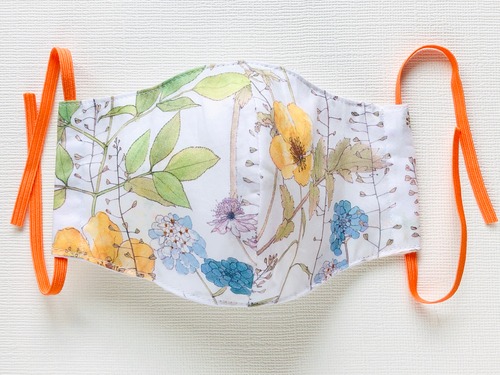 黄色い花のマスク