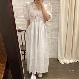 2色 半袖 パフスリーブ Vネック レース フリル ロングワンピース ワンピース レディース 送料無料 大人可愛い かわいい きれいめ 大人女子 エレガント 肌見せ デコルテ 無地 春 夏 ガーリー 10代 20代 大人 学生 お出かけ 外出 きれいめカジュアル 着回し ファッション デート コーディネート 重ね着 休日 特別な日 お祝い 記念日 メンズウケ カジュアル 普段着 春コーデ 夏コーデ おしゃれ シンプル スタイル ゆったり 細見せ 韓国ファッション 30代 ワンポイント ママ ママコーデ