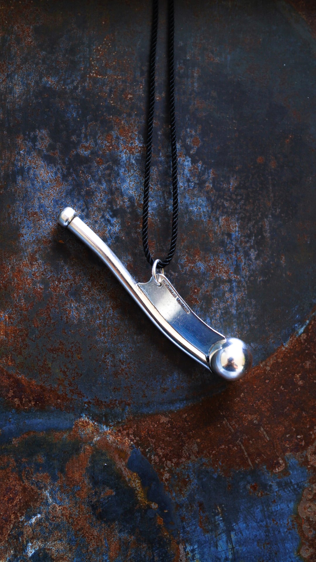 ティファニー　シルバーホイッスルチャーム　キーリングホルダー　笛ネックレストップ ティファニーシルバーホイッスルチャームキーリングホルダー笛