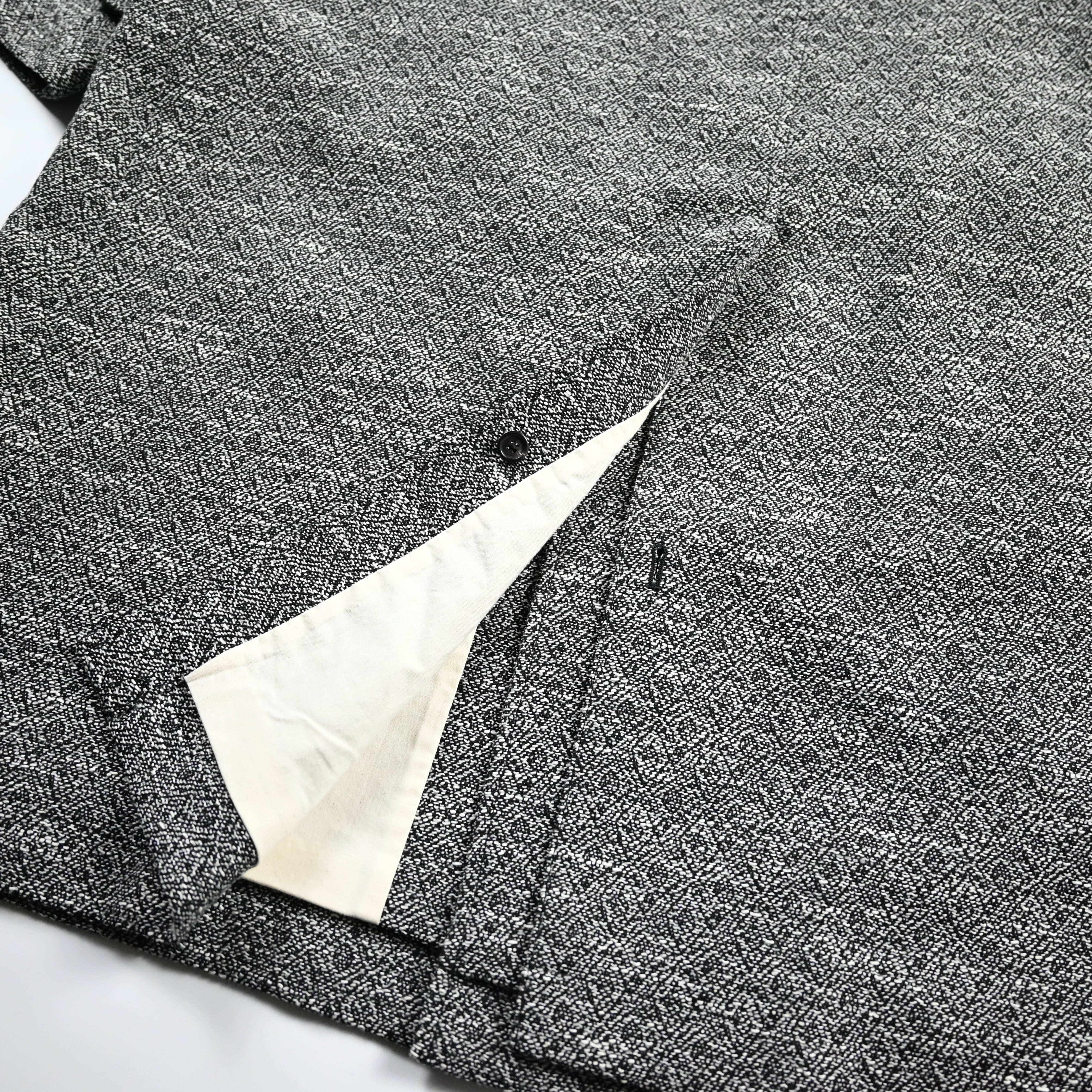 INTERIM / DOUBLE SIDED JACQUARD TWEED DEADSTOCK HYPER BIG HUNTING