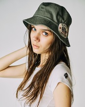 COOLA Dogs ロゴHAT (KHAKI)　CQ-49505