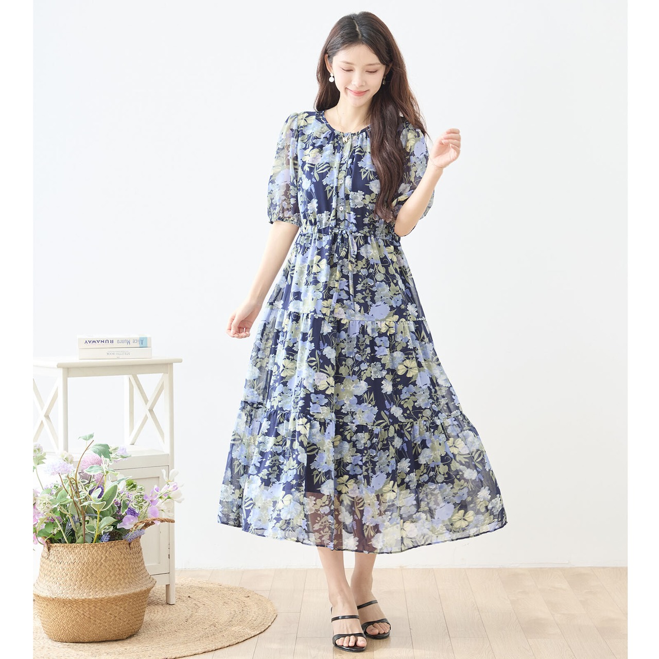 TRUBE ウエストリボンシフォン花柄マキシワンピース【M~L】ネイビー