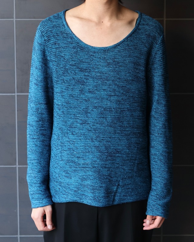 Round neck glitter knit