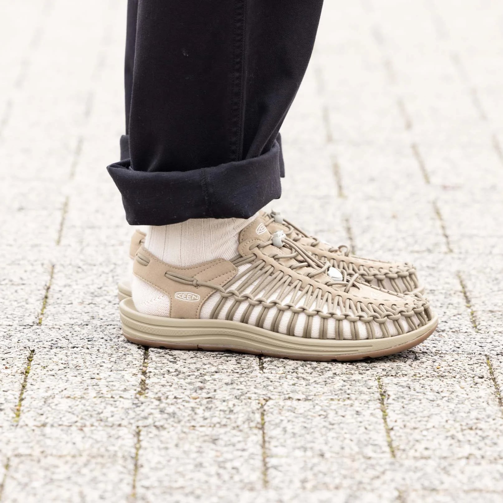 KEEN キーン】UNEEK ユニーク (Timberwolf/Plaza Taupe) | CARNOSA