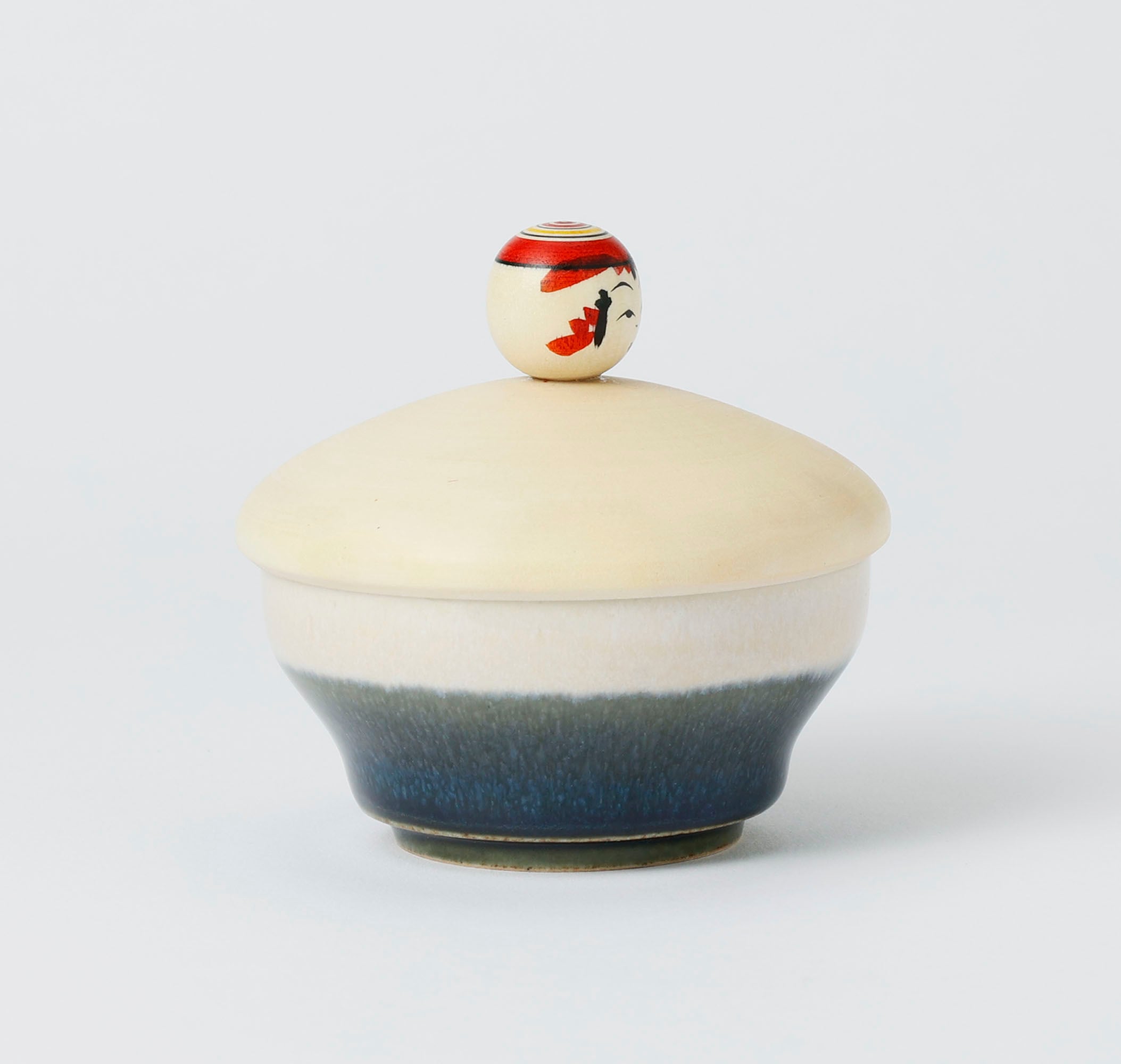こけし蓋と陶器の小物入れ】弥治郎系 池内潮音工人 8cm | Kokeshi lid