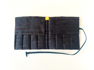 Pen case for 8 pens #12 Oshima-tsumugi blue Chrysanthemum pattern