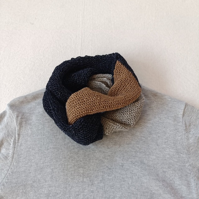 シルクウールのスヌード　２色