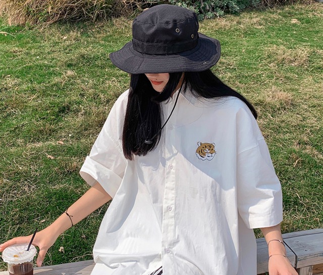 【韓国ファッション】ワンポイントロゴ 半袖シャツ オーバーサイズ