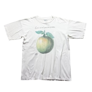 vintage 1992’s RENE MAGRITTE art tee “Ceci n'est pas une pomme”