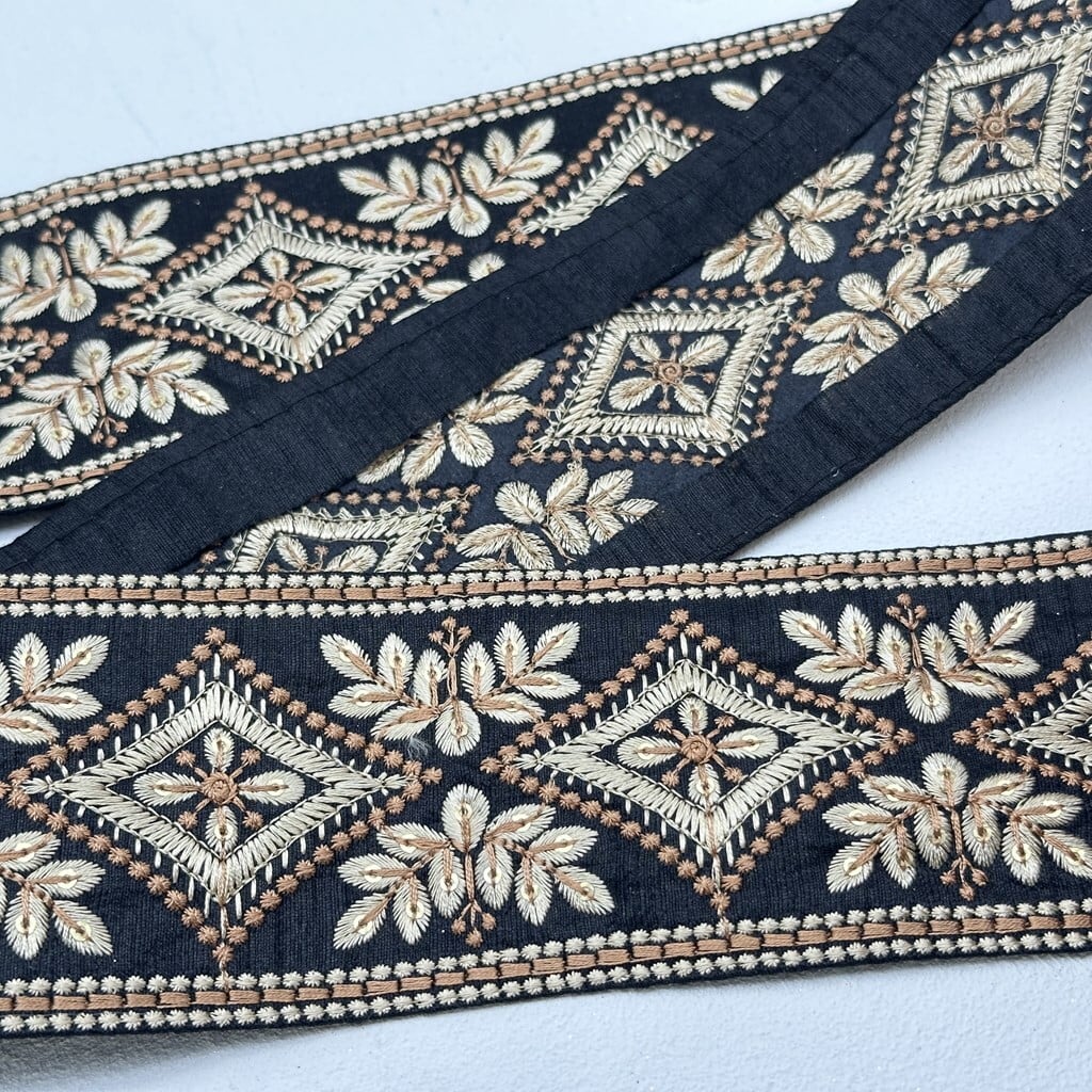 ダイヤモンド [ブラック］インド刺繍リボン 1437 | インド刺繍リボン