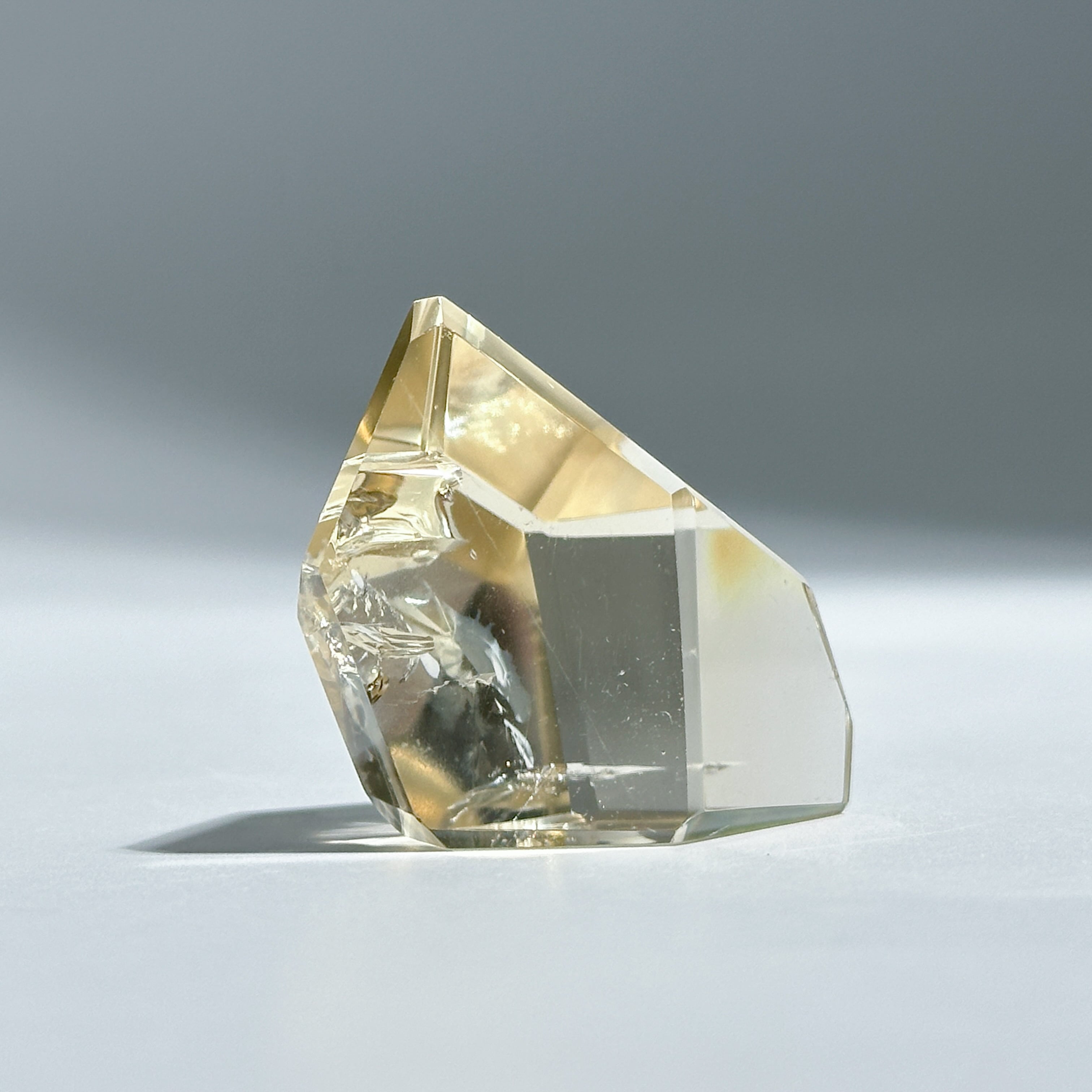 シトリン（黄水晶） フリーフォーム52◇ Citrine ◇ 天然石・鉱物