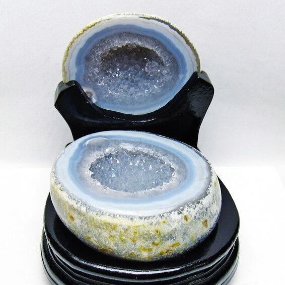 1.2Kg トレジャーメノウ アゲート ジオード 台座付属 一点物 175-1597