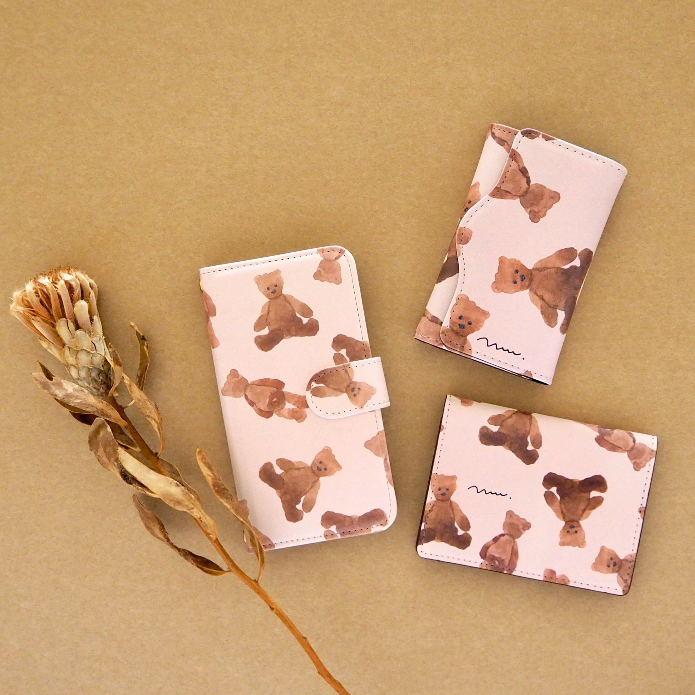 book-style iPhone case《シュガーベア》