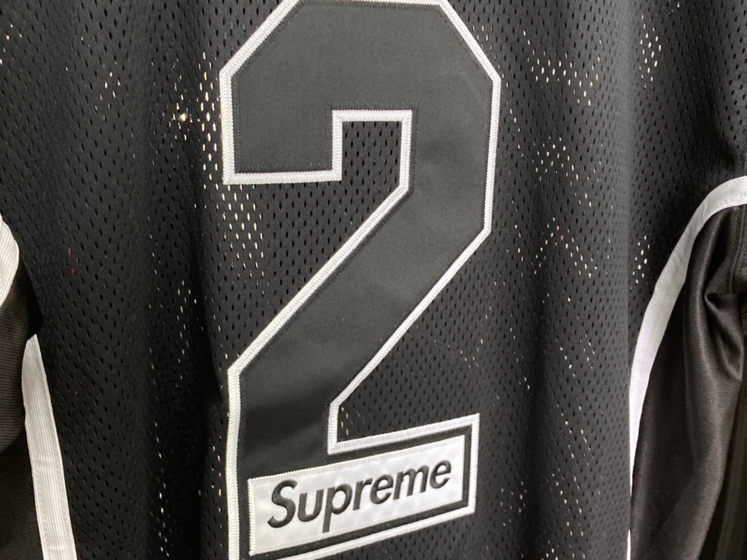 Supreme ABOVE ALL FOOTBALL JERSEY BLACK LARGE 092535
