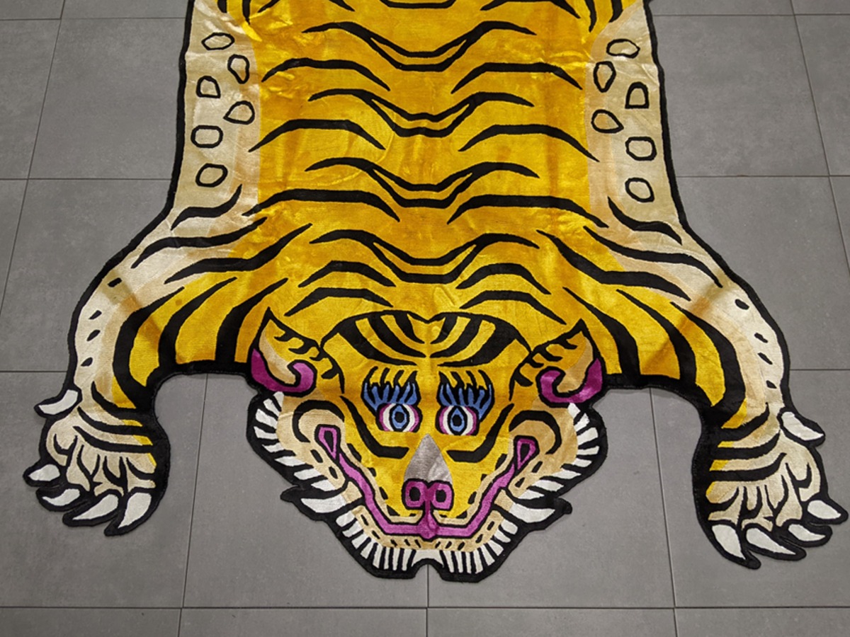 Tibetan Tiger Rug (XXXLサイズ シルク 076) チベタンタイガーラグ 