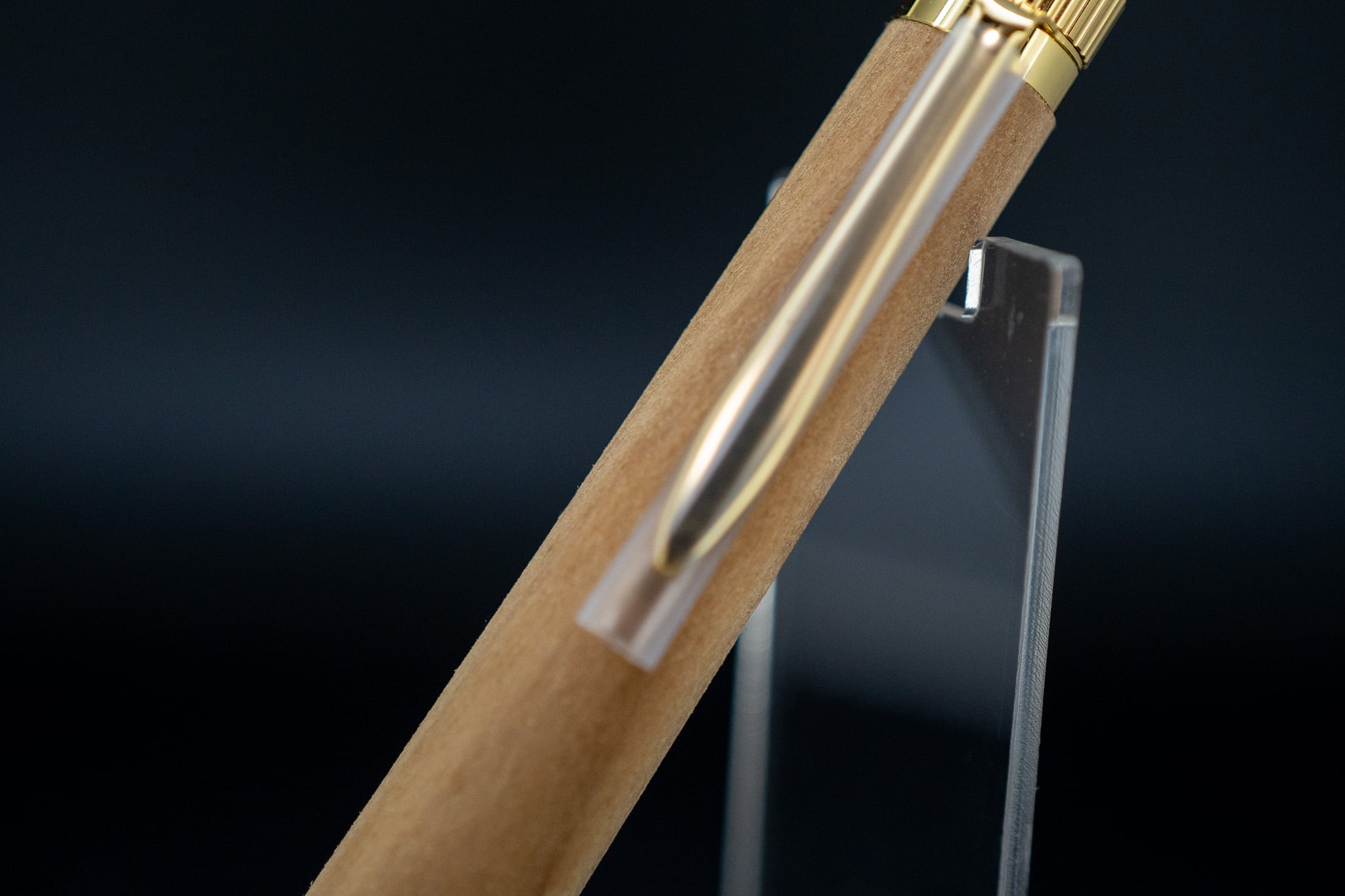 王室御用達】キングウッド ツイスト消しゴム gold | 木軸ペン工房 金杢犀