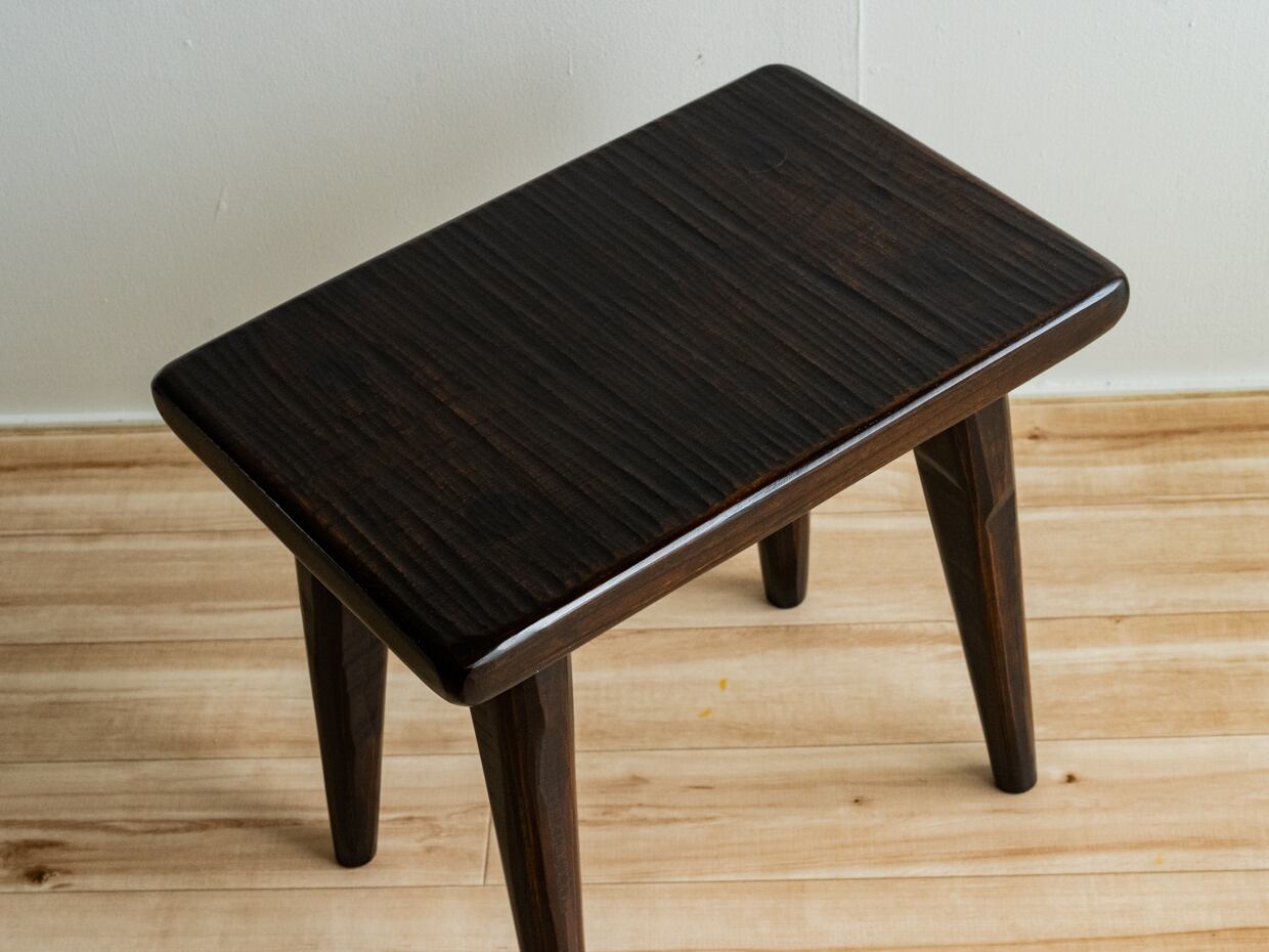 漆器の職人が作った木のスツール/漆塗り/ | わたなべ木工芸WEB SHOP