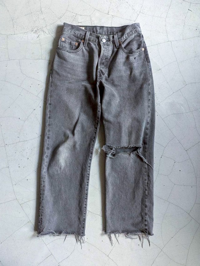 Levi's 501 Gray Damage Denim