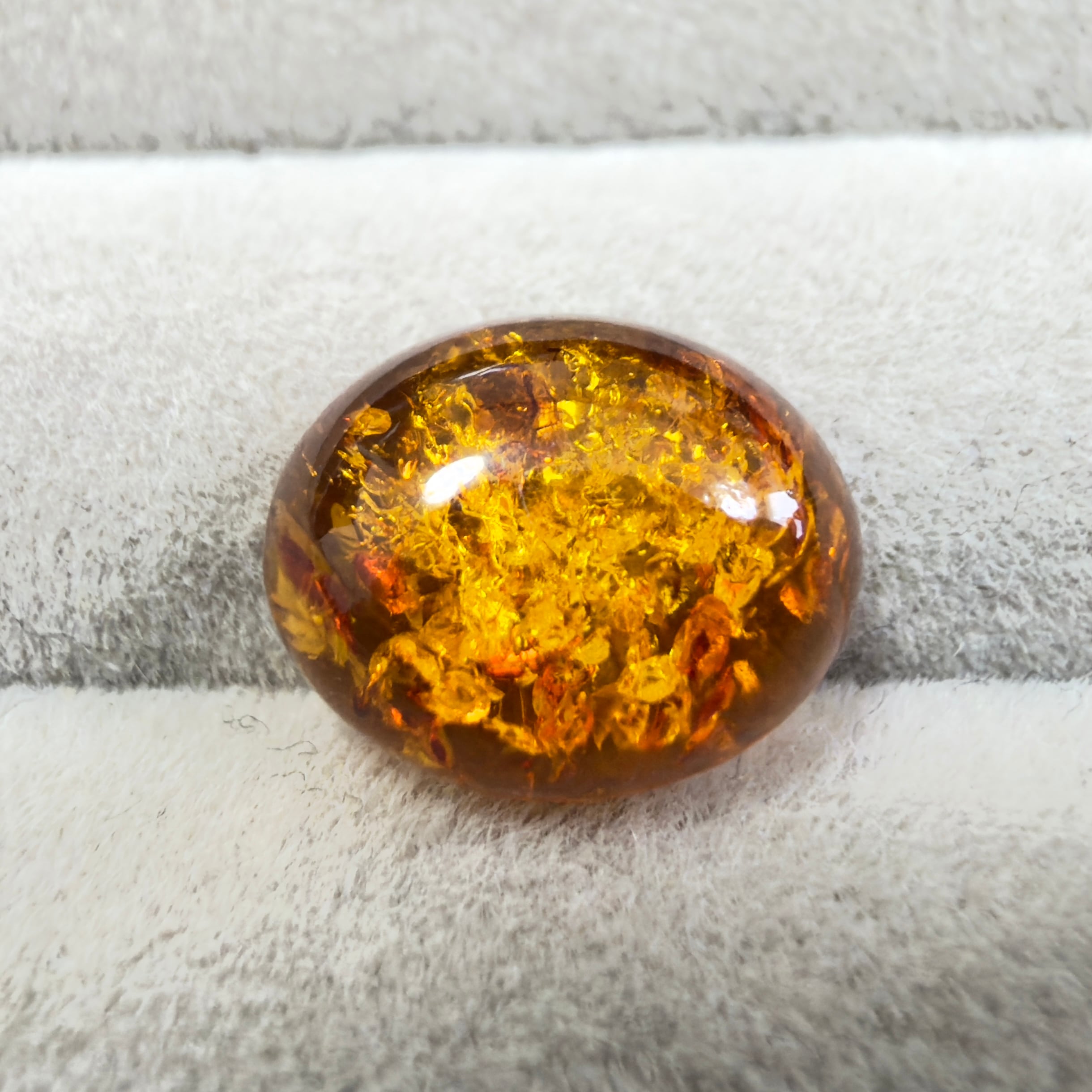 琥珀】 ルース ポーランド産 1.40ct | たからいしルース オンライン