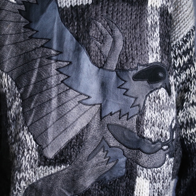 "leather×eagle" patchwork switching color knit pattern loose sweater