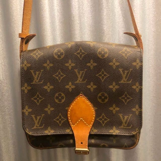 LOUIS VUITTON   ルイヴィトン ショルダーバッグ カルトシエールシリアル番号