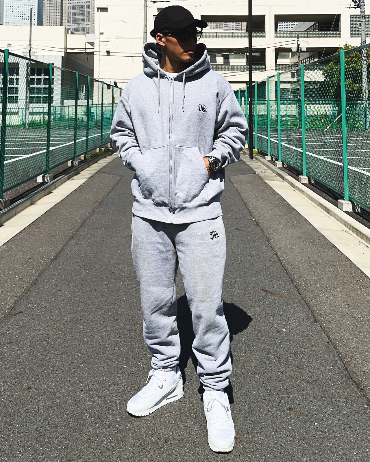 ARABIC ONE POINT HEAVY WEIGHT ZIP UP SWEAT HOODIE - GRAY