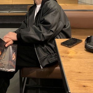 フード付きフェイクレザーブルゾン　MT0080411