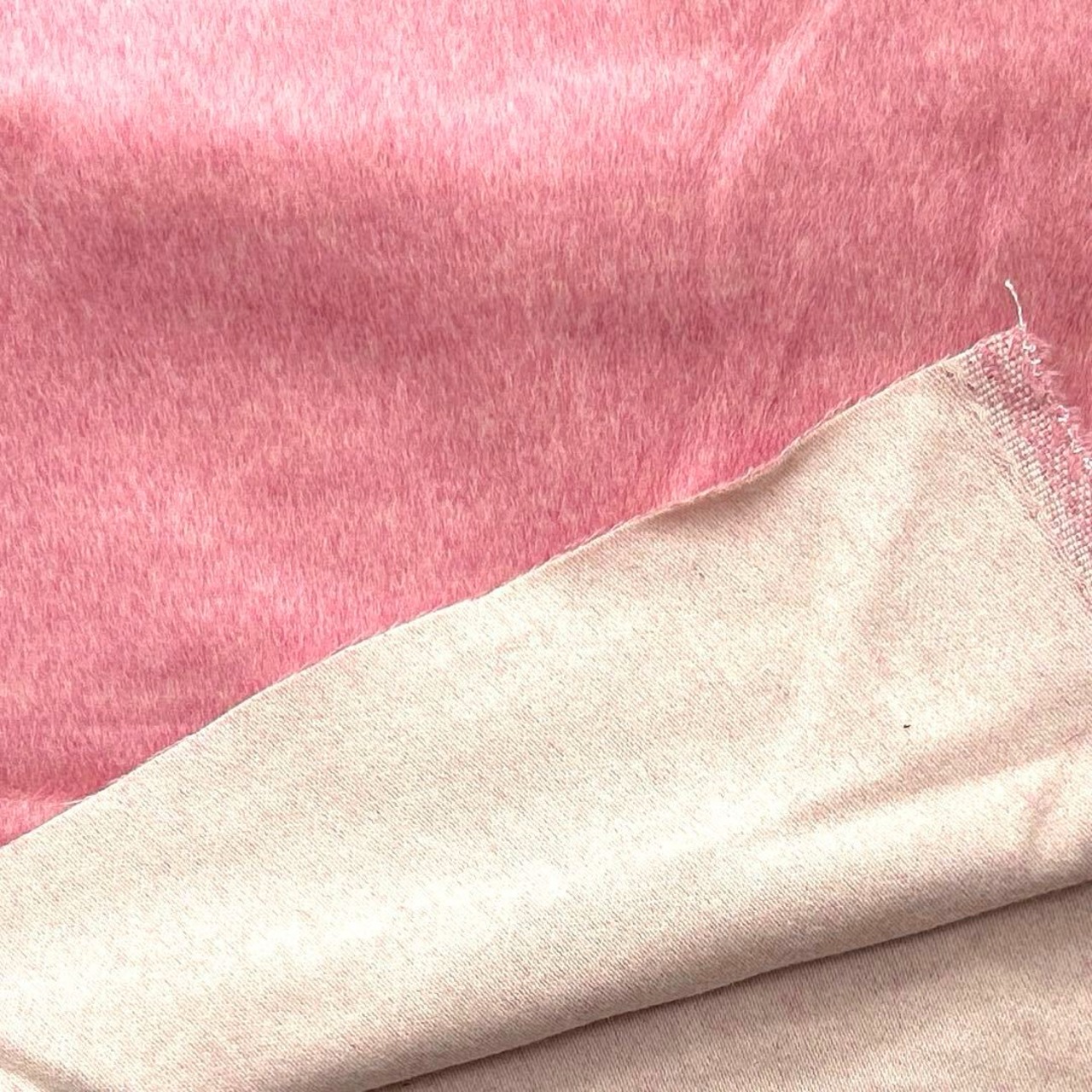 ★AM201◆1m◆インポート◆ラスト1点!ウールアンゴラシャギー生地◆ピンク