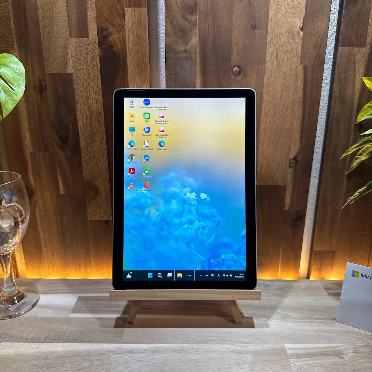 \ 公式ショップ限定価格❣️/ 2in1モデル《タッチパネル式》Surface Go 3 プラチナ メモリ4GB eMMC64GB 大人気 ノートパソコン 安心サポート&3ヶ月保証付き