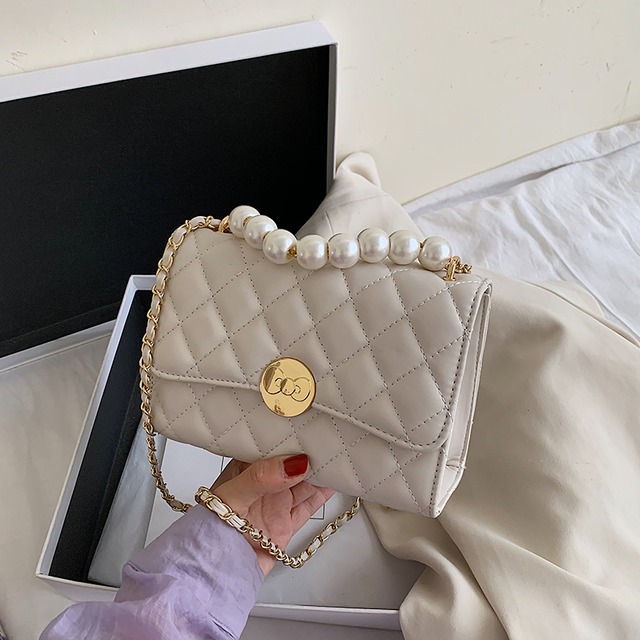 チェーンバッグ女性のメッセンジャーバッグ2020新しいウェーブネット赤いファッション菱形パールショルダーバッグ野生の小さな正方形のバッグ Tiancai_Wing_Bag7834552