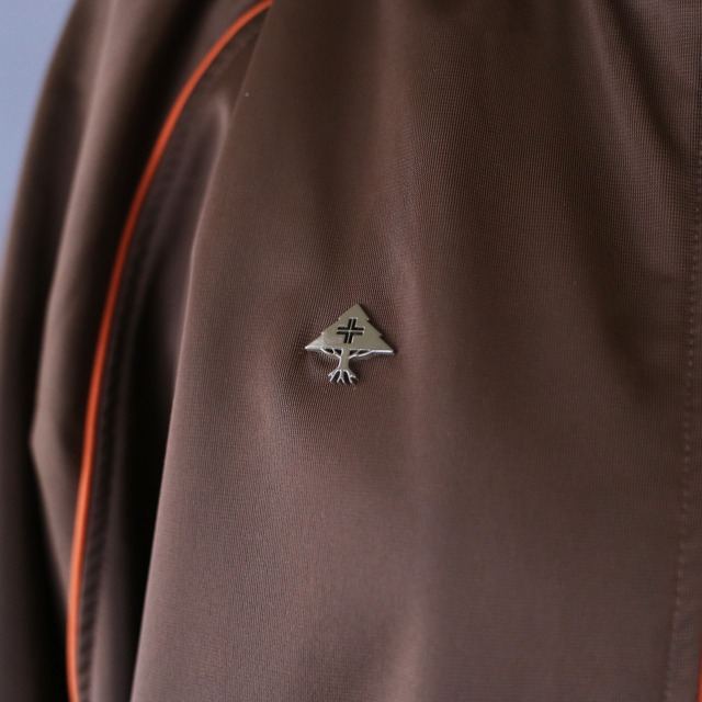 front and back wappen design super over silhouette track jacket（with hood）