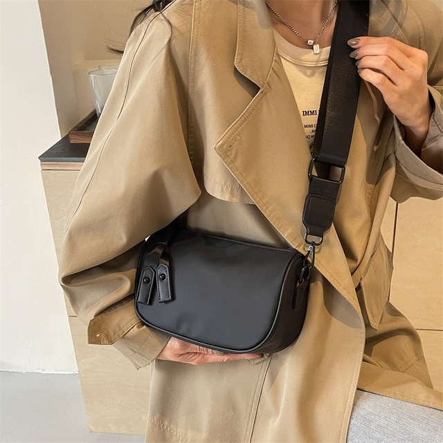 商品名：ショルダーバッグ レディース 斜めがけバッグ ミニバッグ 黒 