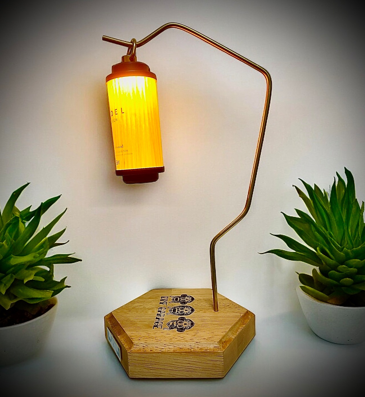 DMF NO EVIL engraving Hexa(ヘキサ）スタンド／ライトオークカラー