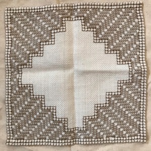 不思議な模様の小さな布