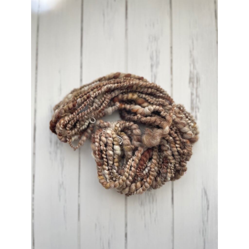 アートヤーン  手紡ぎ糸【22-0203】