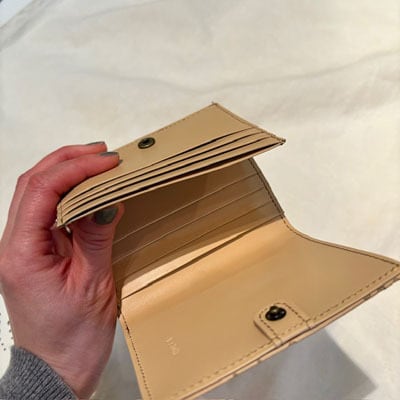 B.stuff 新作!ランダムドットコンパクトお財布