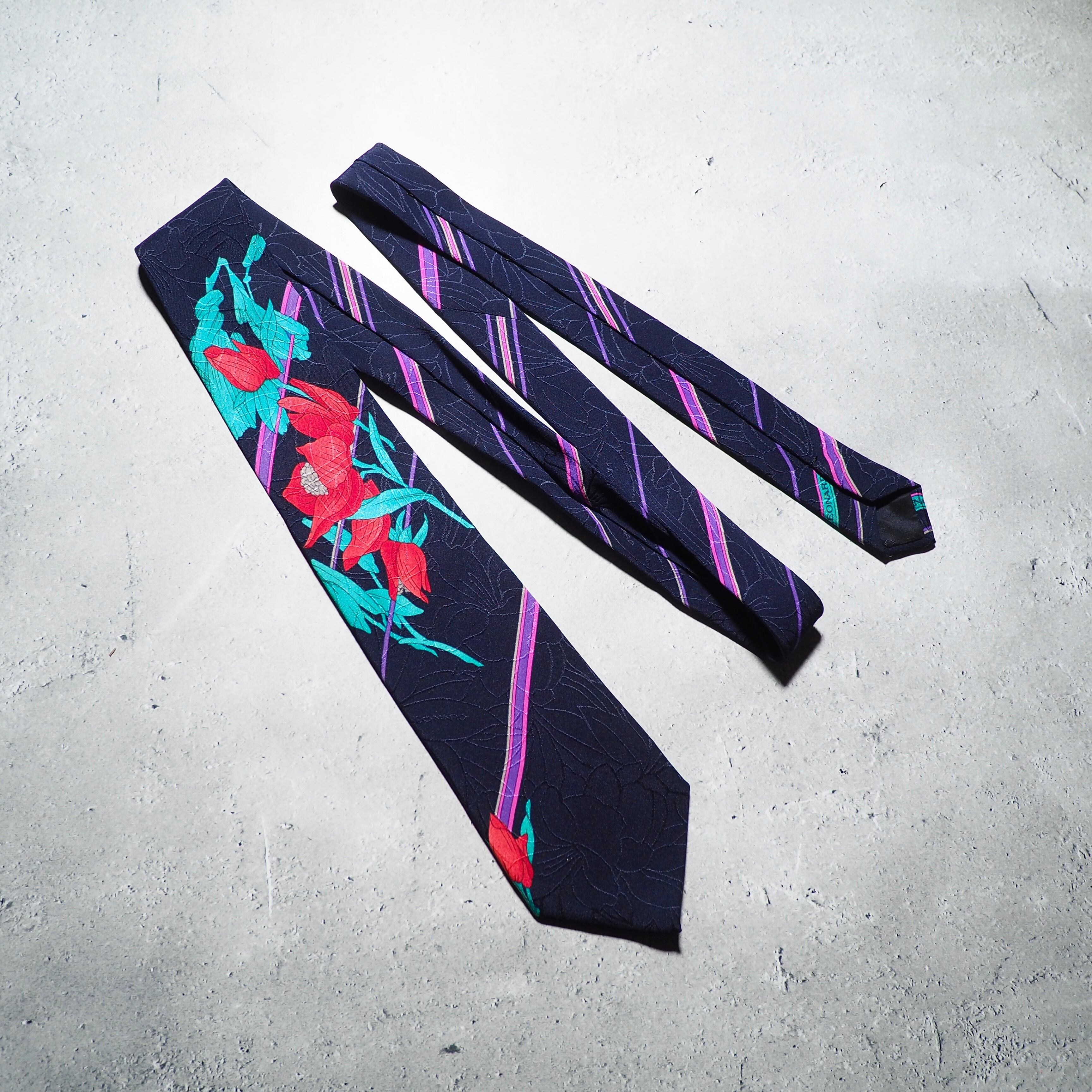 " Leonard " Beautiful Flower pattern Design vintage silk Tie (made in Italy)