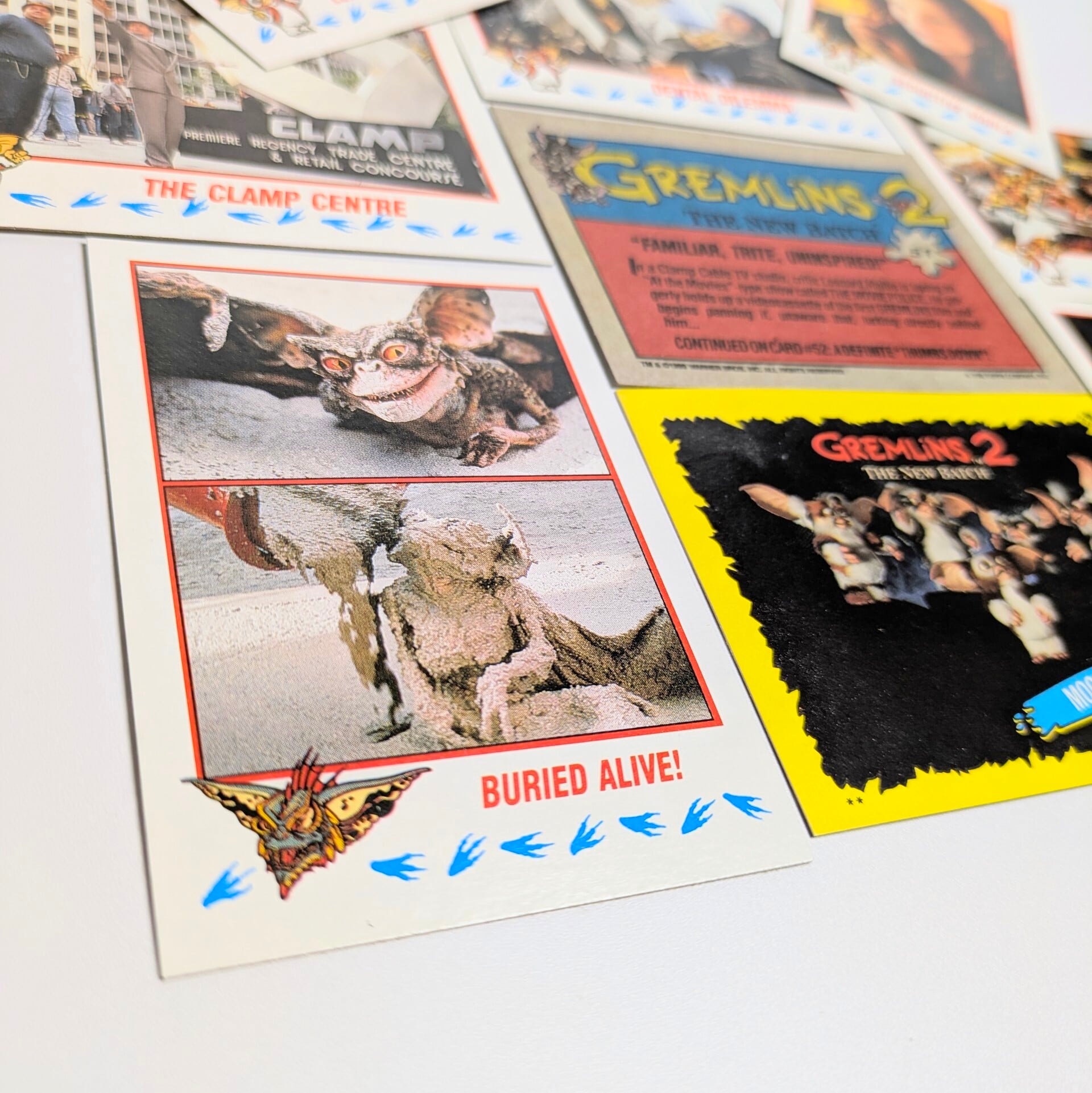 ☆送料無料！☆VINTAGE 1990 Topps【 グレムリン 2（Gremlins 2）Movie Cards 】VINTAGE トレーディングカード単品 （1個=9CARDS＋1STICKERS入）〚アメリカン雑貨 アメトイ〛