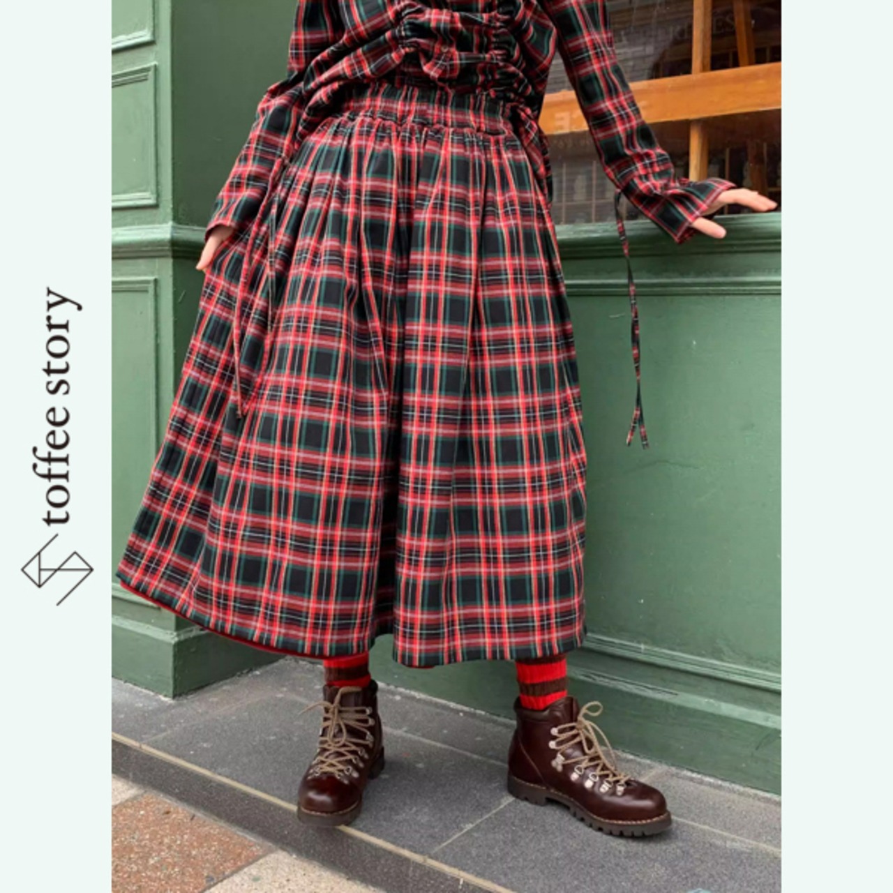赤の温度をまとう物語 ギンガムの双面ロングスカート《W0220》