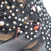 社交ダンス 衣装 ラテン ドレス ワンピース ブラック系 セキネ SEKINE 日本製 黒 レース 上品 光沢 デモ 競技 ダンス パーティ 発表会 社交ダンス ドレス ワンピース ラテン ブラック レース調 おしゃれ 光沢感 女性用 日本製 Mサイズ ダンス衣装 パフォーマンス 発表会用