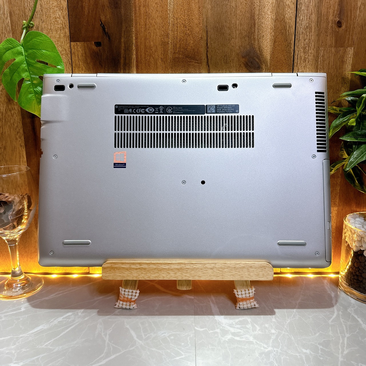 美品・最高峰 /HP ProBook 650G5/最高峰Core i7第8世代/SSD256GB/メモリ16GB/ノートパソコン