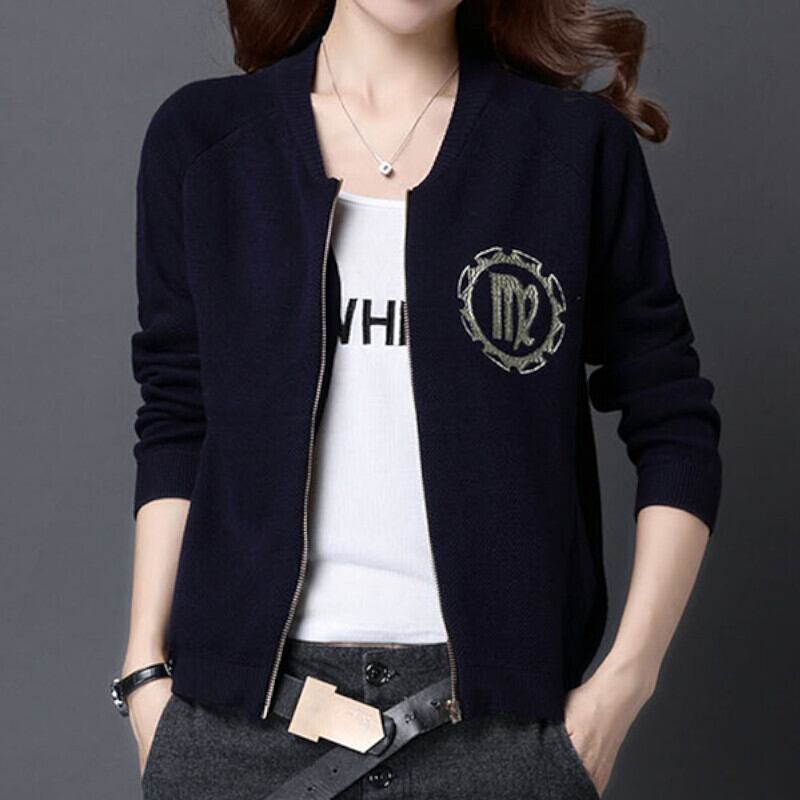 ショートジャケット ジッパー アウター ジャケット ショート丈 袖あり 長袖 ロゴ刺繍 ワッペン かわいい 大人可愛い シンプル カジュアル おしゃれ レトロ 大人女子 こなれ感 エレガント とろみ感 アウトドアー スポーツ 無地 春 秋 10代 20代 30代 40代 通勤 学生 通学 ショートジャケット ジッパー アウター ジャケット ショート丈 袖あり