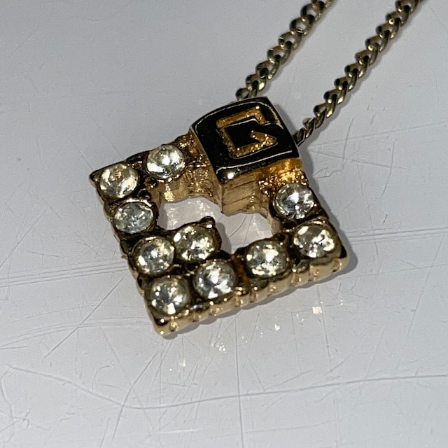 givenchy necklace ジバンシィ　ネックレス