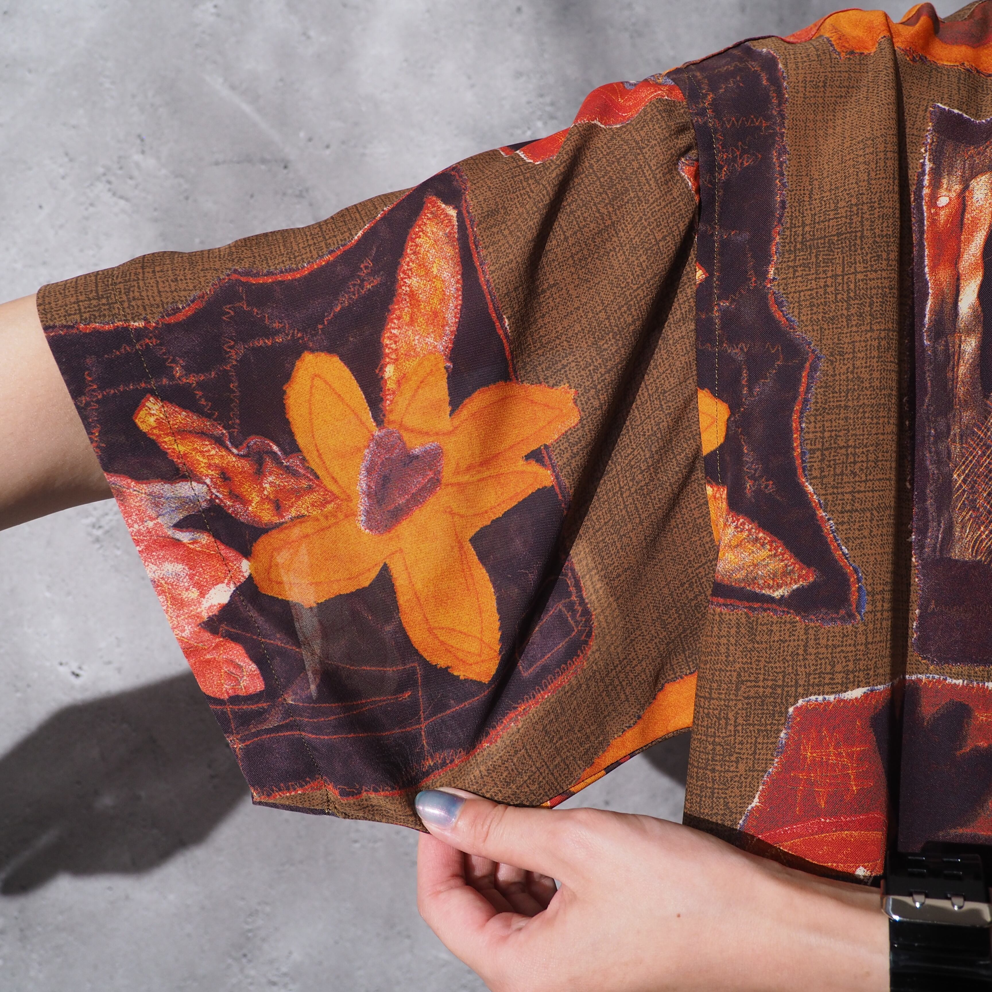 1990s ” Bazzanti ” retro modern art printed vintage open callar shirt