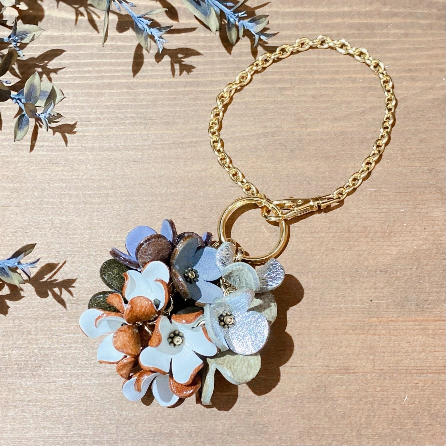 サンプルセール商品】3種のお花の2wayバッグチャーム(花色ラベンダー