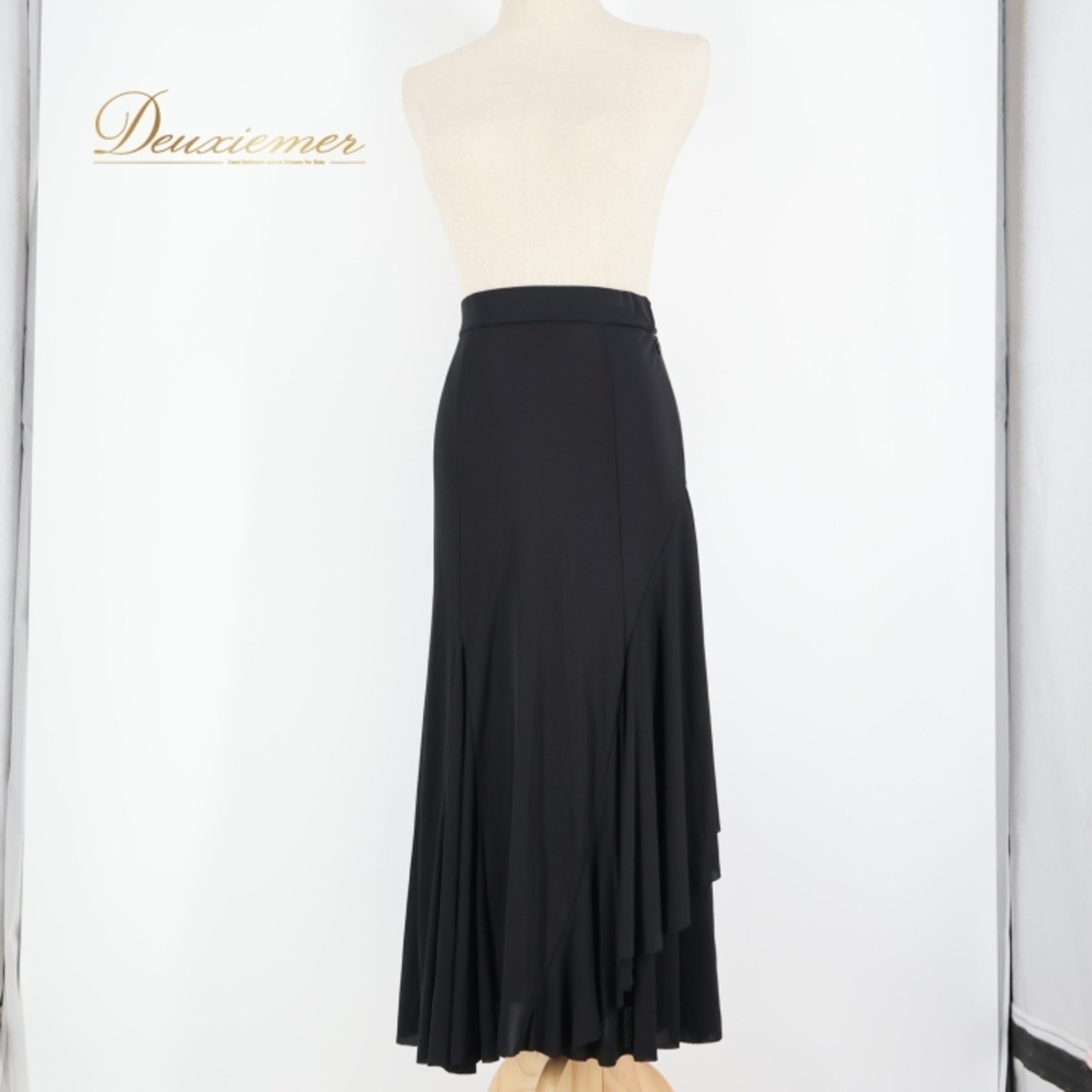 社交ダンス 衣装 スカート ブラック系 チャコットロイヤルダンス Chacott ROYAL DANCE 黒 無地 シンプル レッスン 練習 上品 ストレッチ 伸縮 日本製 シック オールブラック ダンス衣装